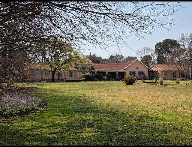 4 BEDROOM FREEHOLD FOR SALE IN MIRAVAAL